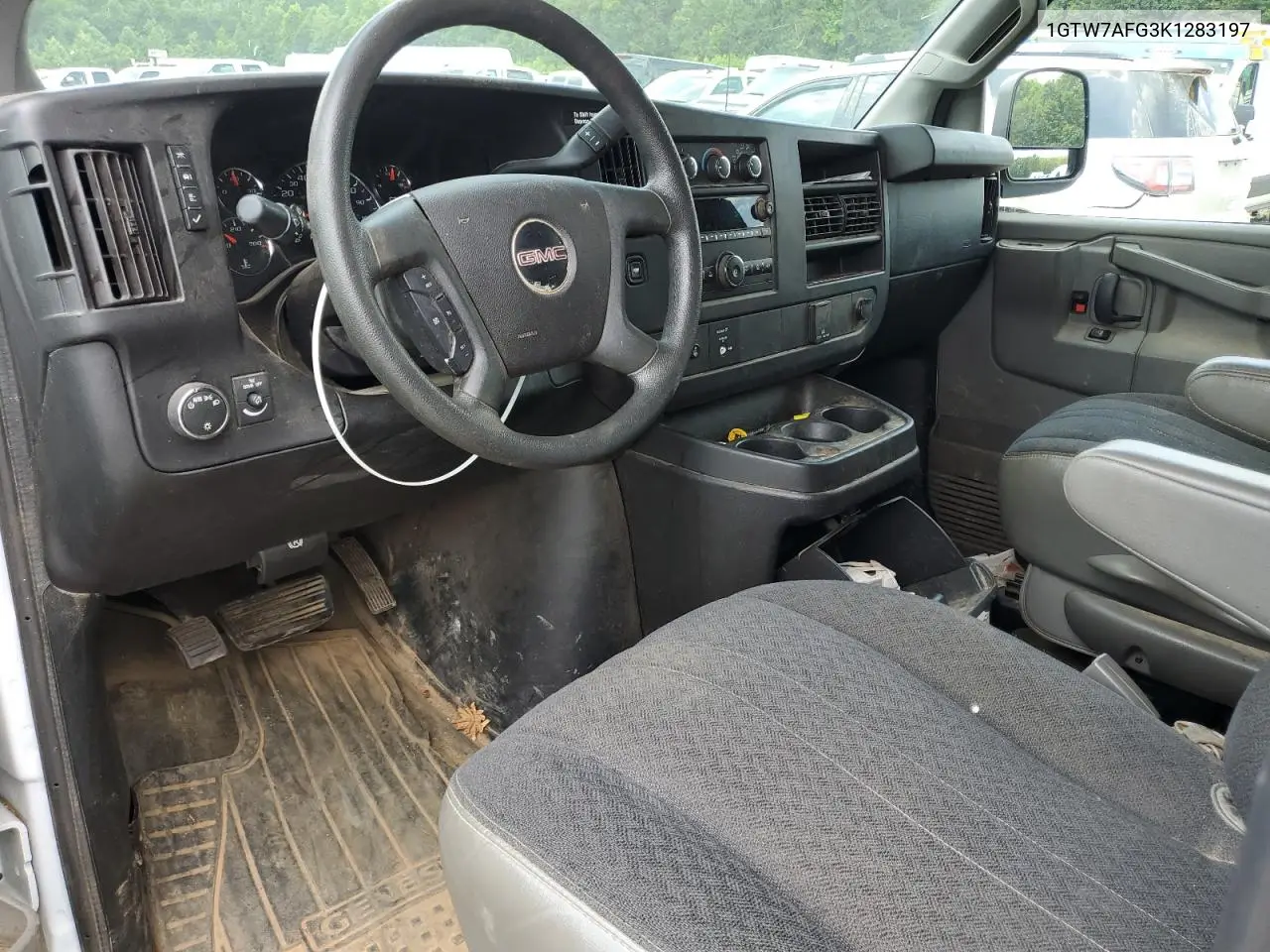 2019 GMC Savana G2500 VIN: 1GTW7AFG3K1283197 Lot: 60153395