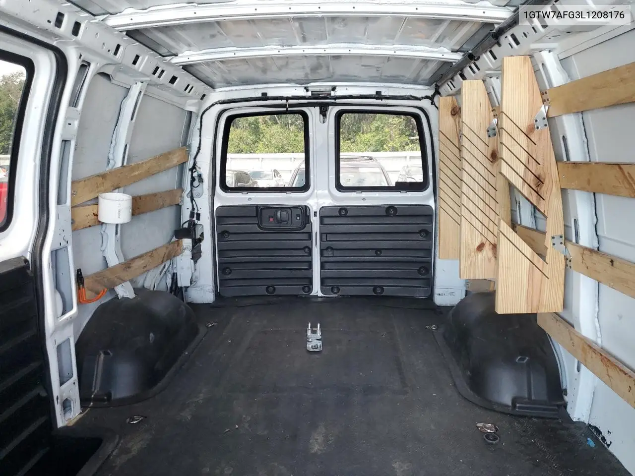 2020 GMC Savana G2500 VIN: 1GTW7AFG3L1208176 Lot: 62631515