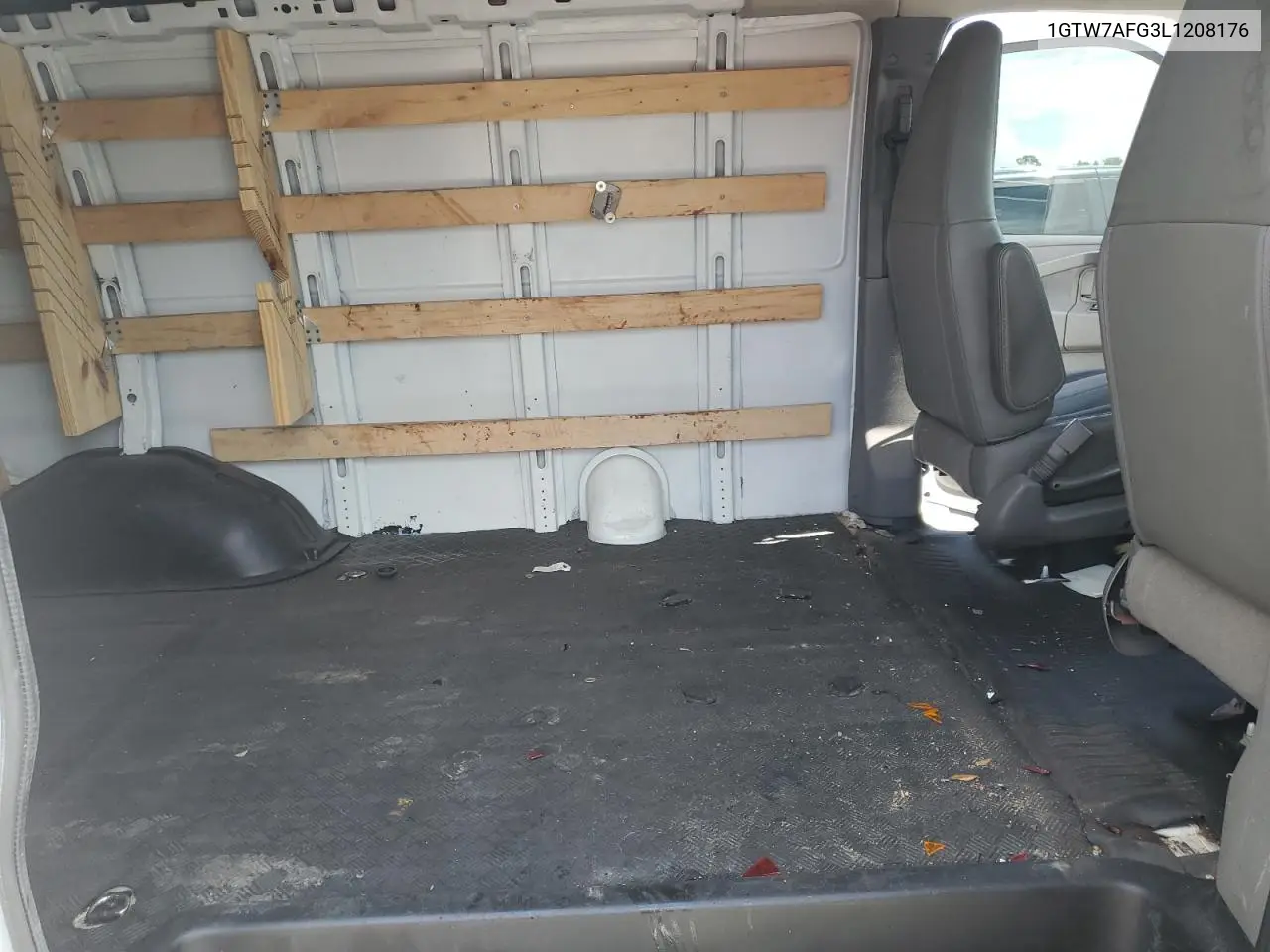 2020 GMC Savana G2500 VIN: 1GTW7AFG3L1208176 Lot: 62631515