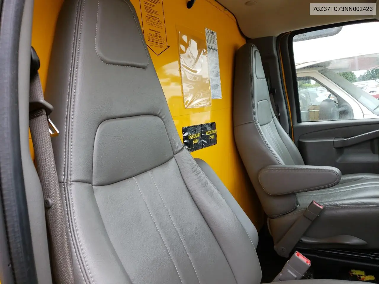 2022 GMC Savana Cutaway G3500 VIN: 7GZ37TC73NN002423 Lot: 61386495