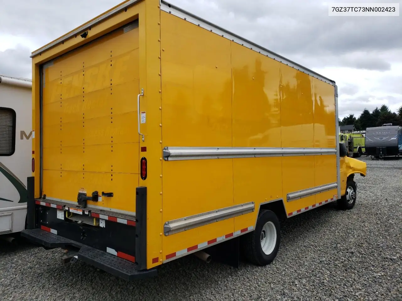 2022 GMC Savana Cutaway G3500 VIN: 7GZ37TC73NN002423 Lot: 61386495