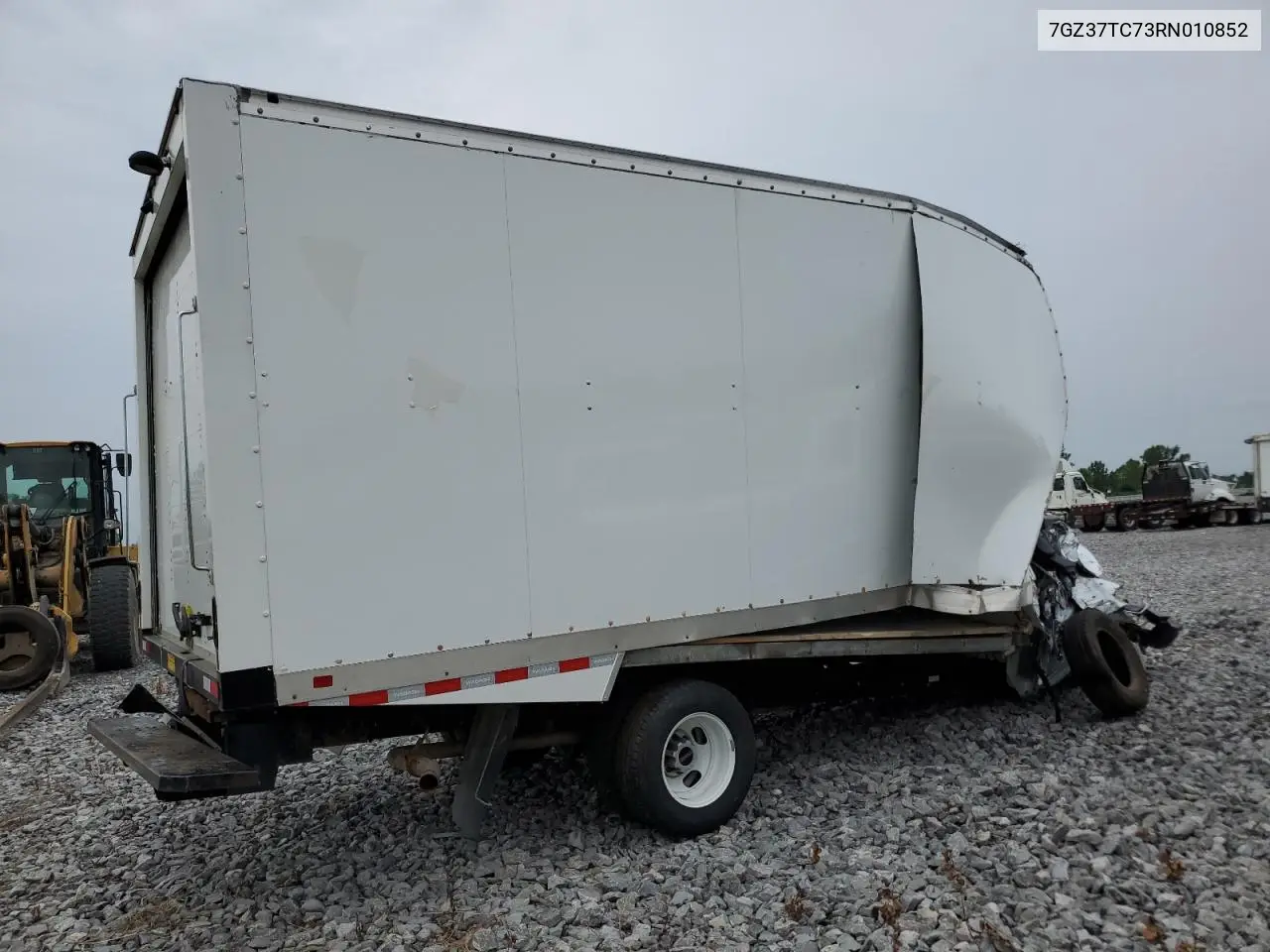 2024 GMC Savana Cutaway G3500 VIN: 7GZ37TC73RN010852 Lot: 62540535