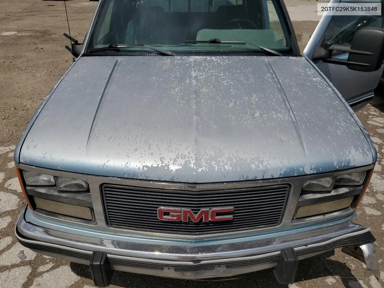 1989 GMC Sierra C2500 VIN: 2GTFC29K5K153848 Lot: 55354045
