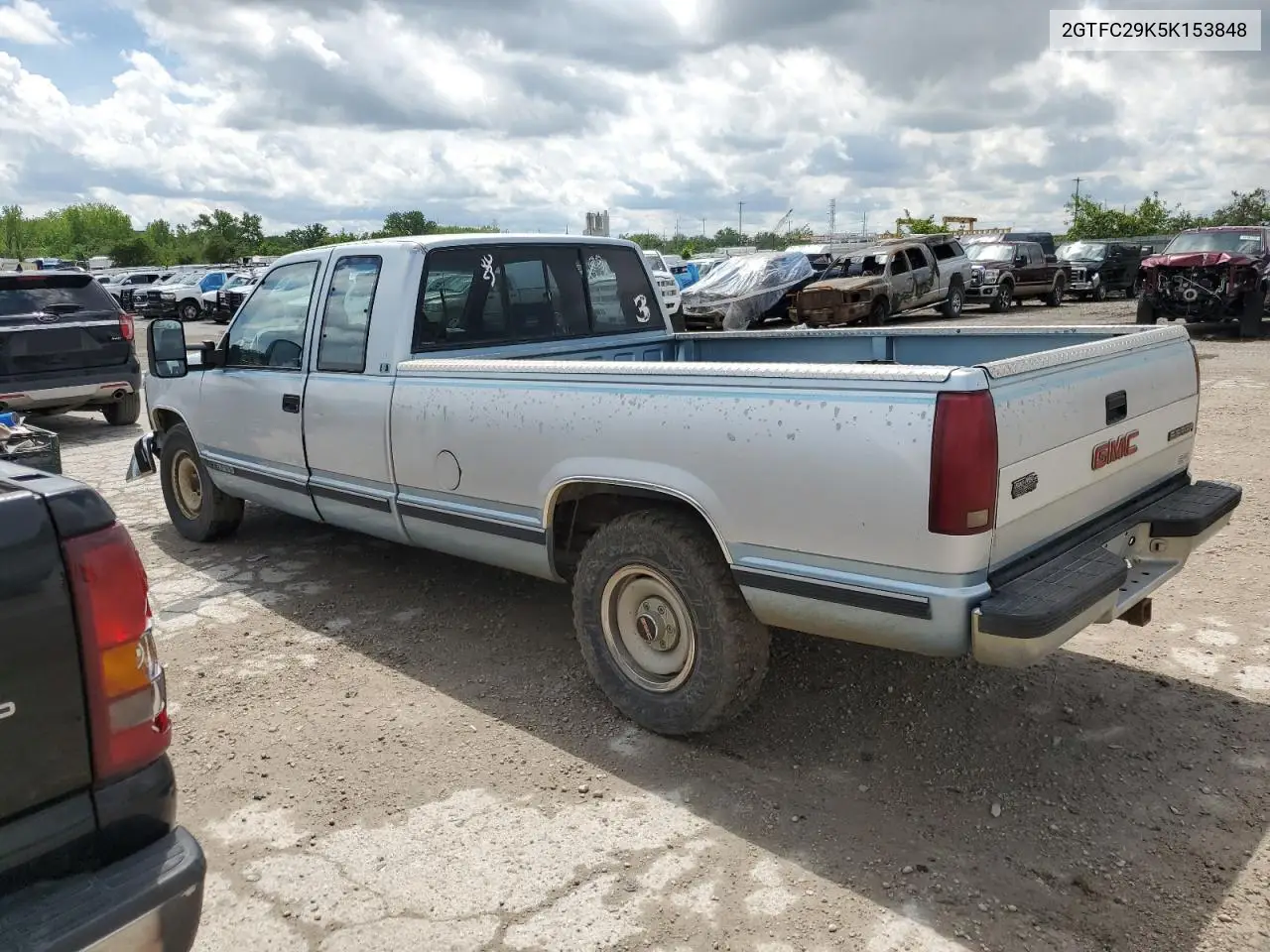 1989 GMC Sierra C2500 VIN: 2GTFC29K5K153848 Lot: 55354045