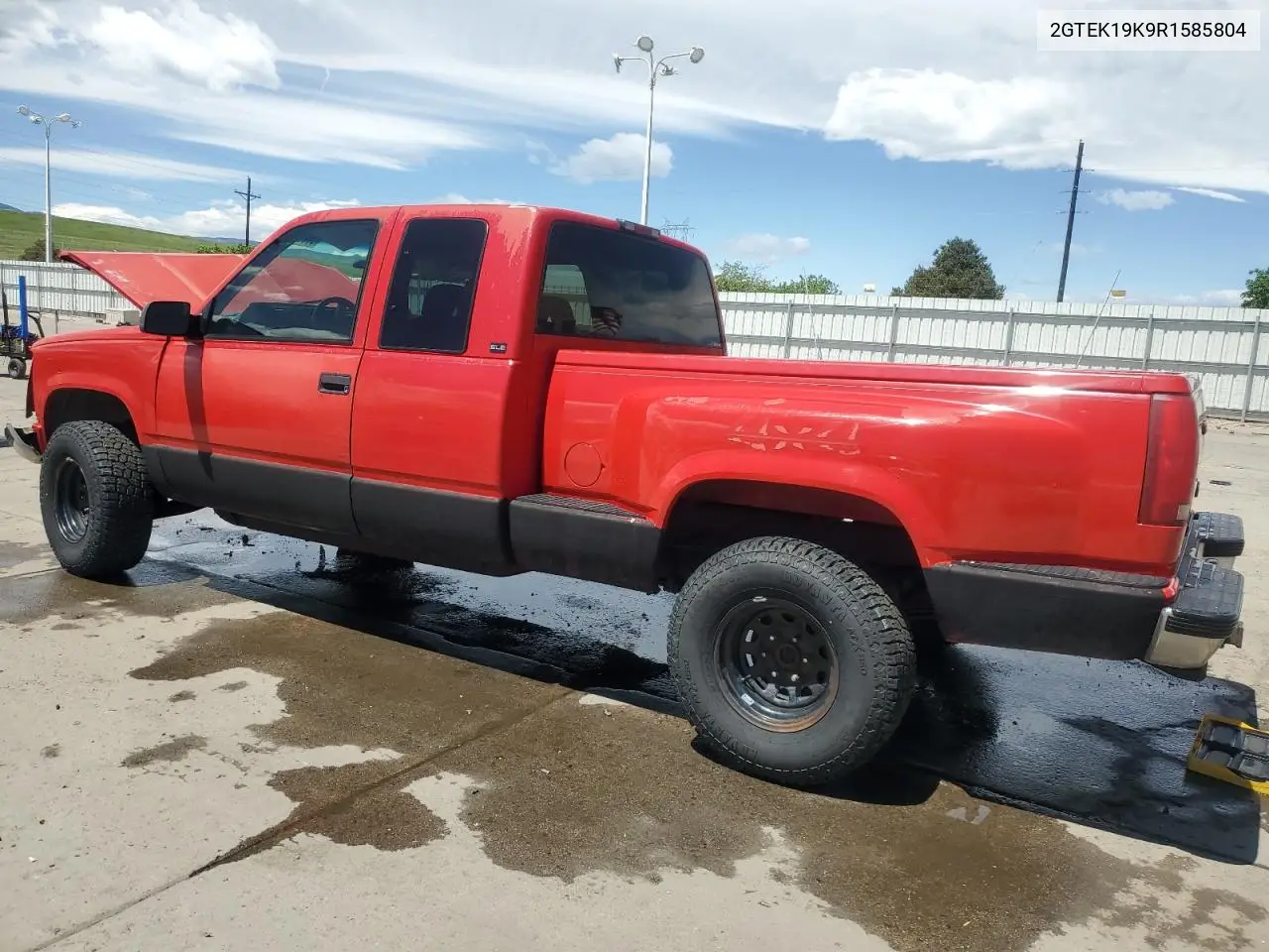 1994 GMC Sierra K1500 VIN: 2GTEK19K9R1585804 Lot: 57413355
