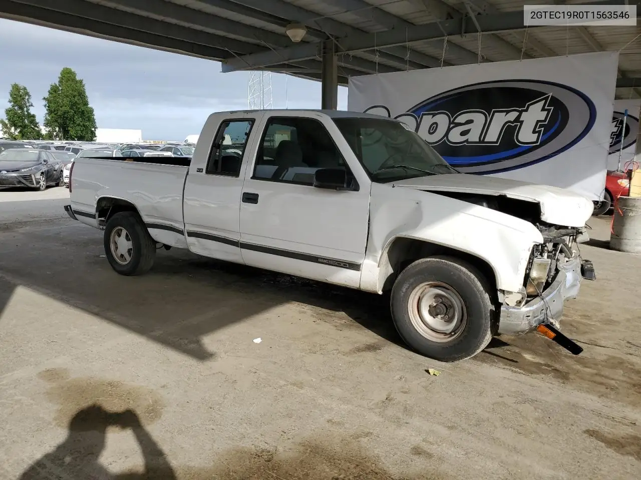 1996 GMC Sierra C1500 VIN: 2GTEC19R0T1563546 Lot: 55819425