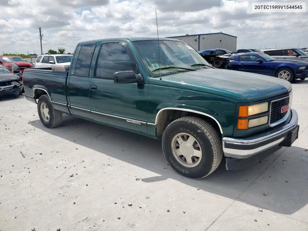 1997 GMC Sierra C1500 VIN: 2GTEC19R9V1544545 Lot: 61717075