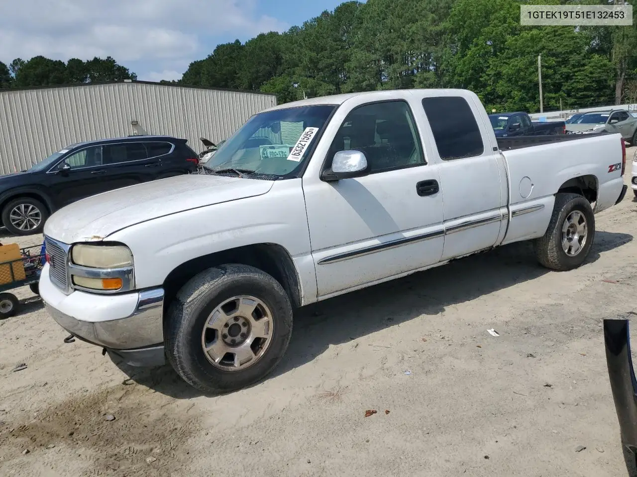 2001 GMC New Sierra K1500 VIN: 1GTEK19T51E132453 Lot: 63321595