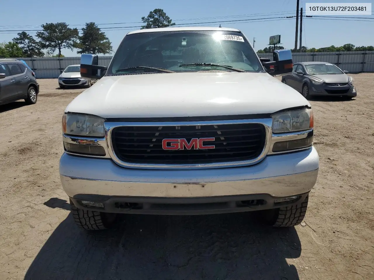2002 GMC Sierra K1500 Heavy Duty VIN: 1GTGK13U72F203481 Lot: 52669735