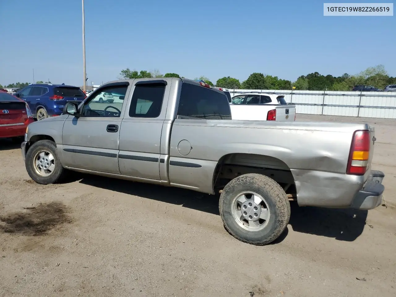 2002 GMC New Sierra C1500 VIN: 1GTEC19W82Z266519 Lot: 53518825