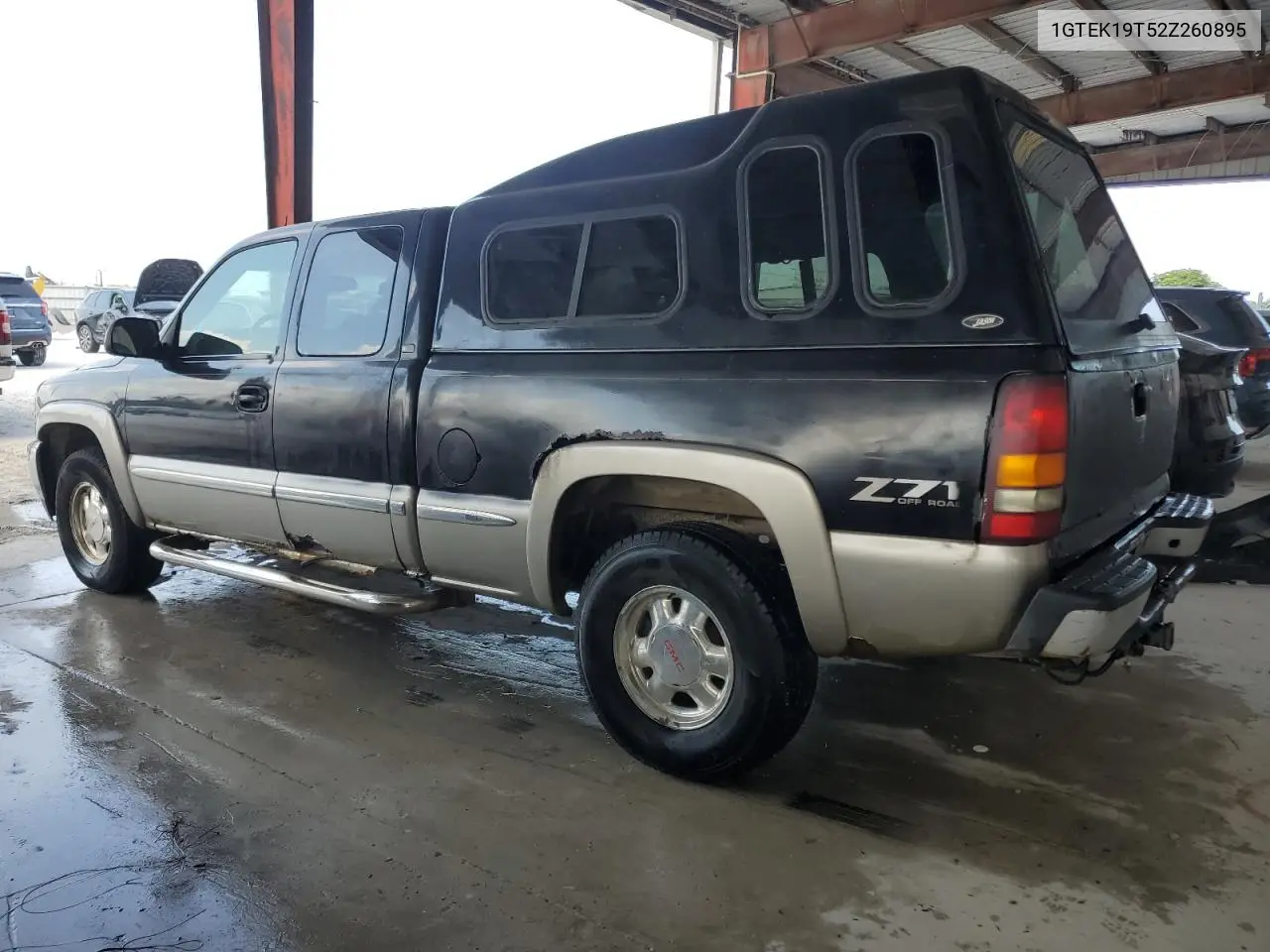 2002 GMC New Sierra K1500 VIN: 1GTEK19T52Z260895 Lot: 57785405