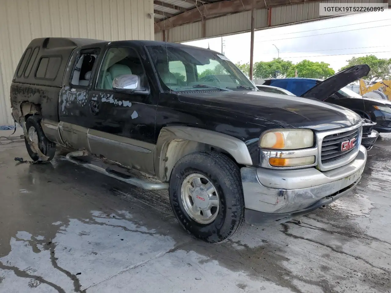 2002 GMC New Sierra K1500 VIN: 1GTEK19T52Z260895 Lot: 57785405