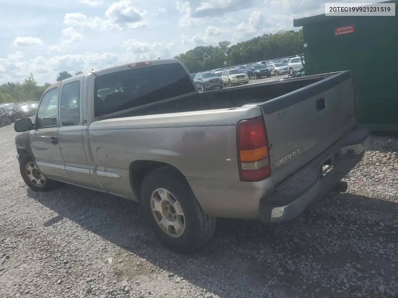 2002 GMC New Sierra C1500 VIN: 2GTEC19V921231519 Lot: 62371465
