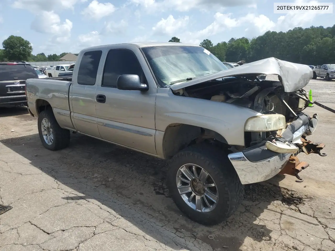 2002 GMC New Sierra K1500 VIN: 2GTEK19VX21265777 Lot: 62720945