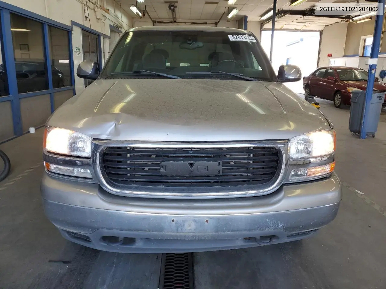 2002 GMC New Sierra K1500 VIN: 2GTEK19T021204002 Lot: 62813285