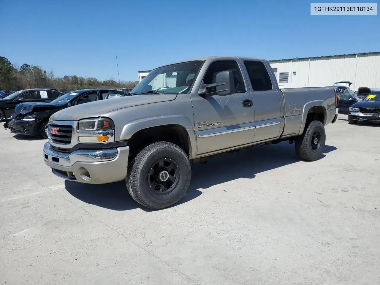 2003 GMC Sierra K2500 Heavy Duty VIN: 1GTHK29113E118134 Lot: 48424965