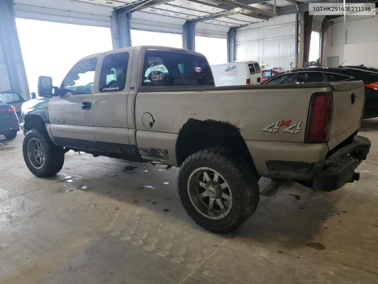 2003 GMC Sierra K2500 Heavy Duty VIN: 1GTHK29163E211196 Lot: 62646055