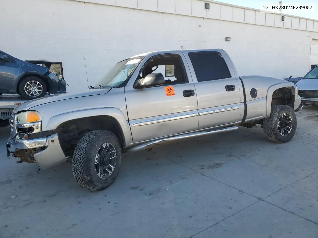 2004 GMC Sierra K2500 Heavy Duty VIN: 1GTHK23U24F239057 Lot: 44632275