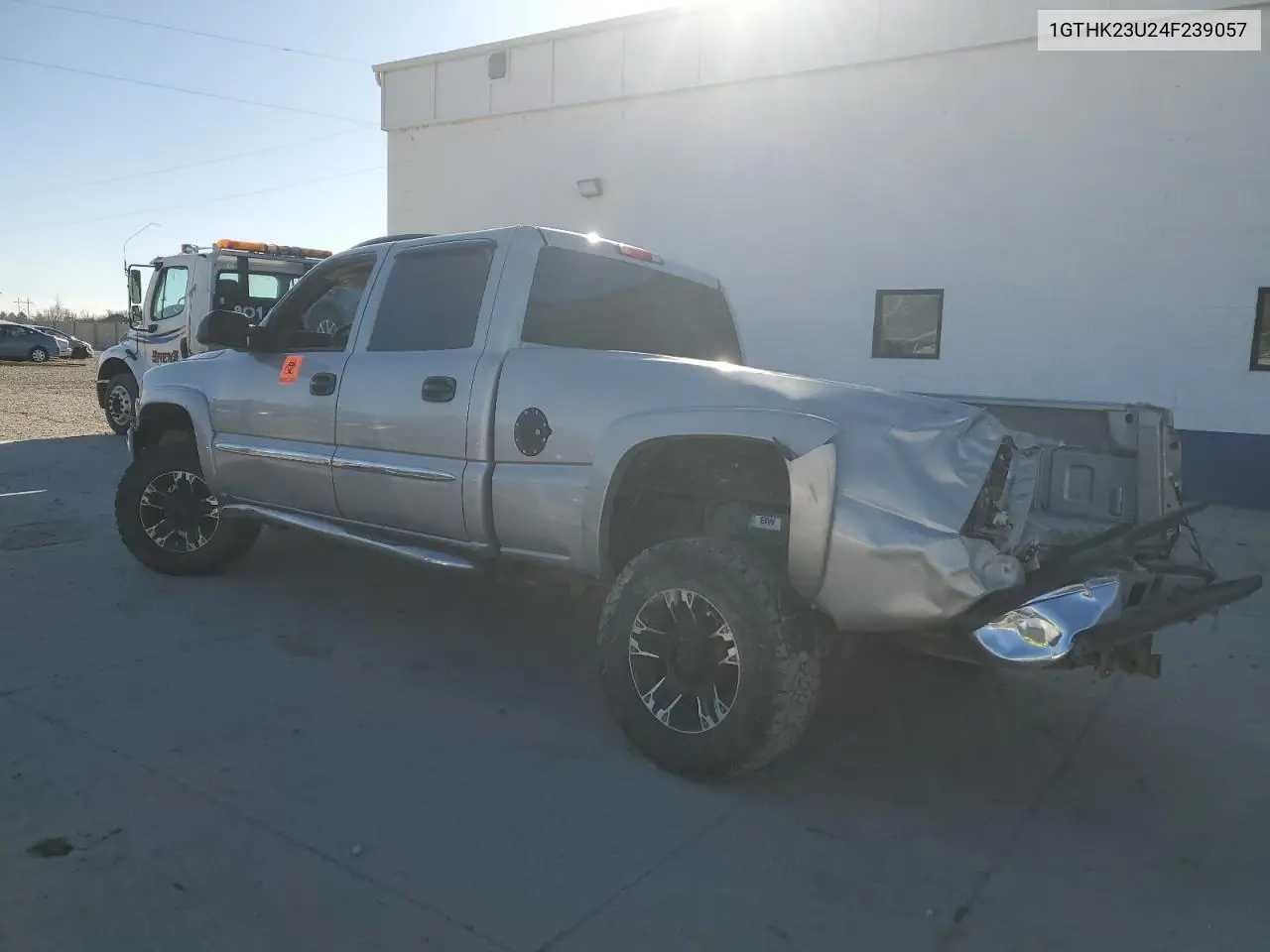 2004 GMC Sierra K2500 Heavy Duty VIN: 1GTHK23U24F239057 Lot: 44632275