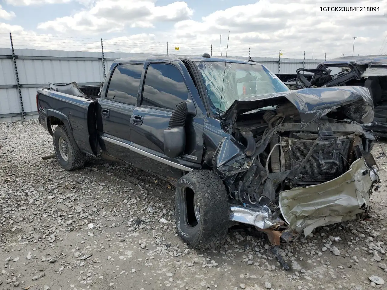2004 GMC Sierra K2500 Crew Cab VIN: 1GTGK23U84F218094 Lot: 55276253