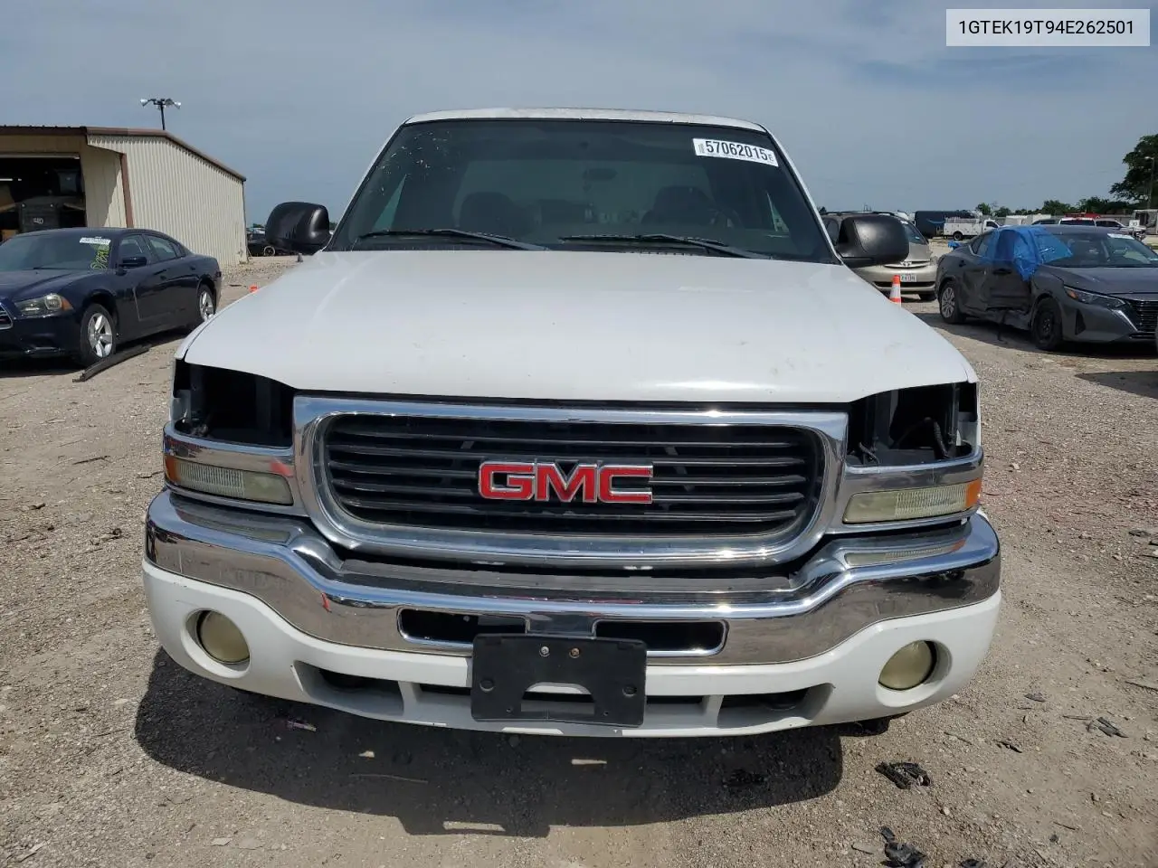 2004 GMC New Sierra K1500 VIN: 1GTEK19T94E262501 Lot: 57062015