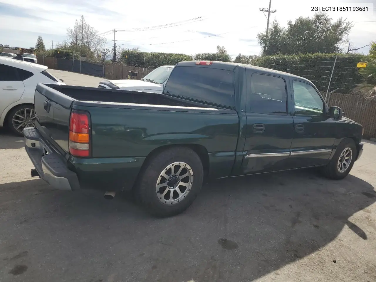 2005 GMC New Sierra C1500 VIN: 2GTEC13T851193681 Lot: 45610805