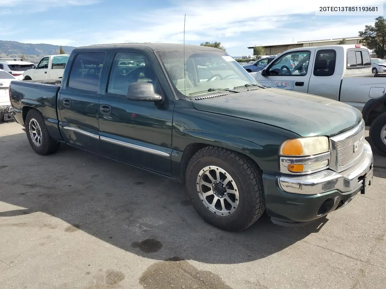 2005 GMC New Sierra C1500 VIN: 2GTEC13T851193681 Lot: 45610805