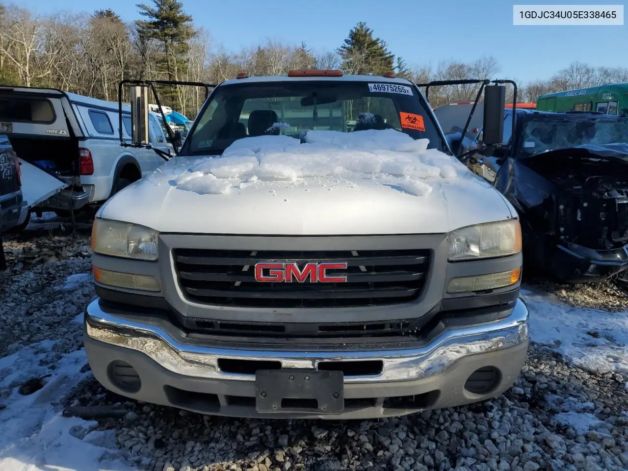 2005 GMC New Sierra C3500 VIN: 1GDJC34U05E338465 Lot: 46975265