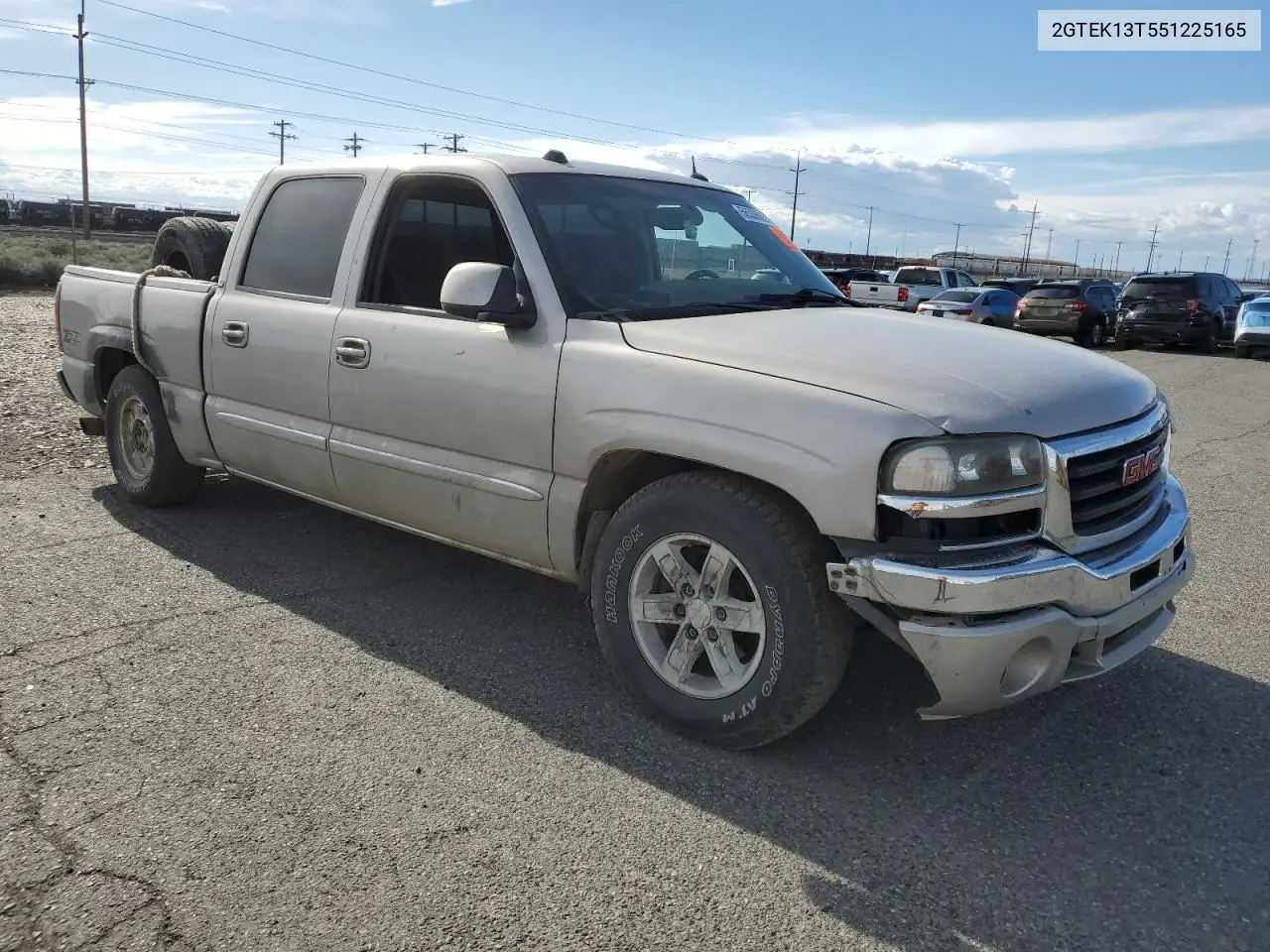 2005 GMC New Sierra K1500 VIN: 2GTEK13T551225165 Lot: 56536585