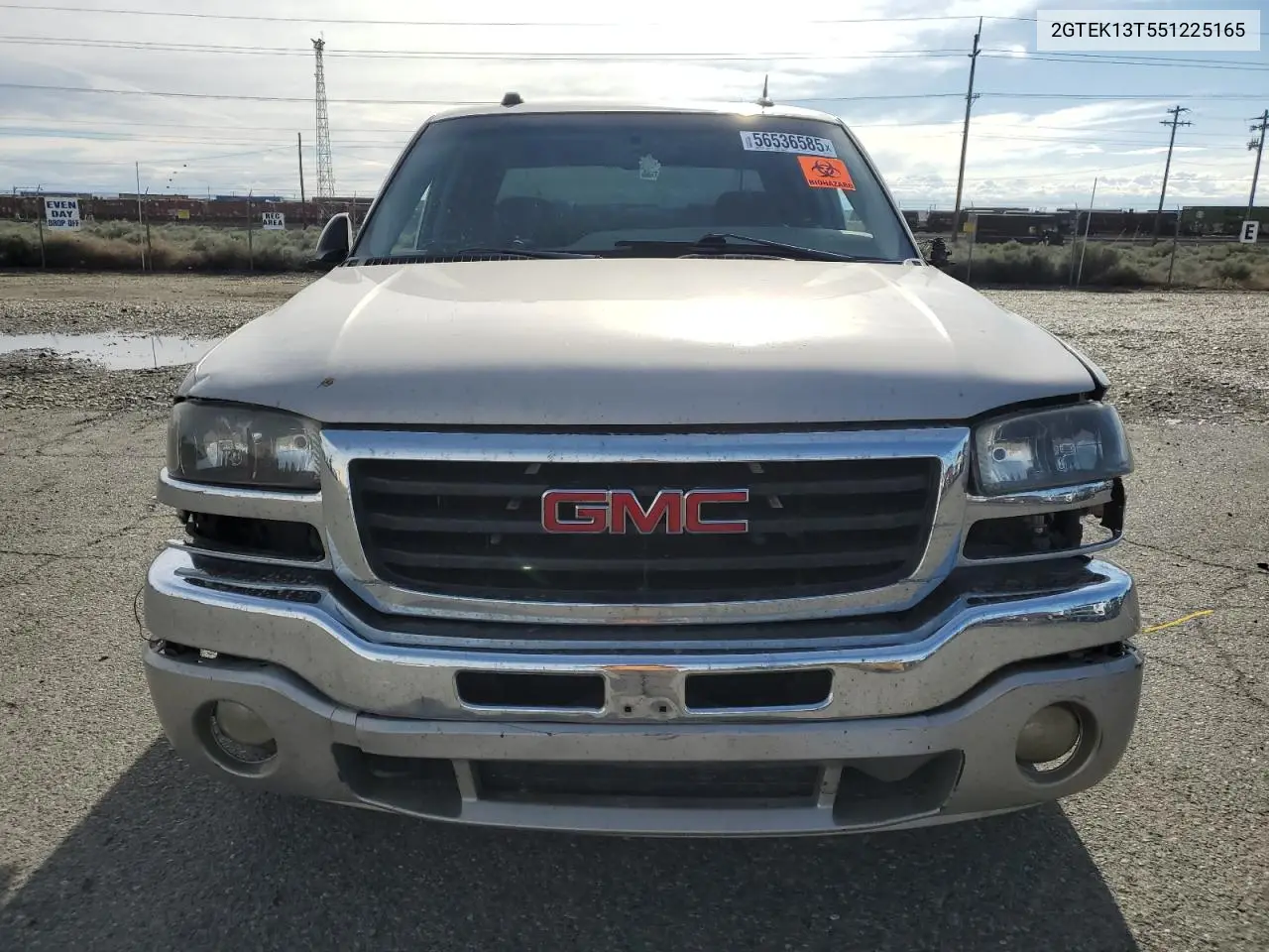 2005 GMC New Sierra K1500 VIN: 2GTEK13T551225165 Lot: 56536585