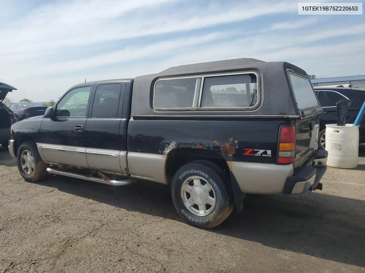 2005 GMC New Sierra K1500 VIN: 1GTEK19B75Z220653 Lot: 56710895