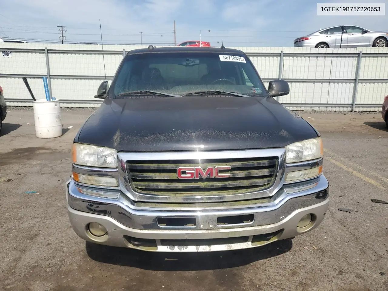 2005 GMC New Sierra K1500 VIN: 1GTEK19B75Z220653 Lot: 56710895