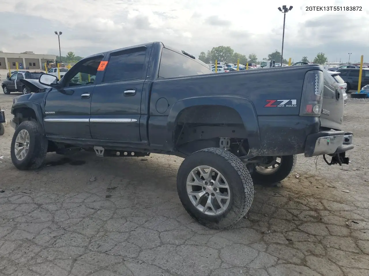 2005 GMC New Sierra K1500 VIN: 2GTEK13T551183872 Lot: 62696625
