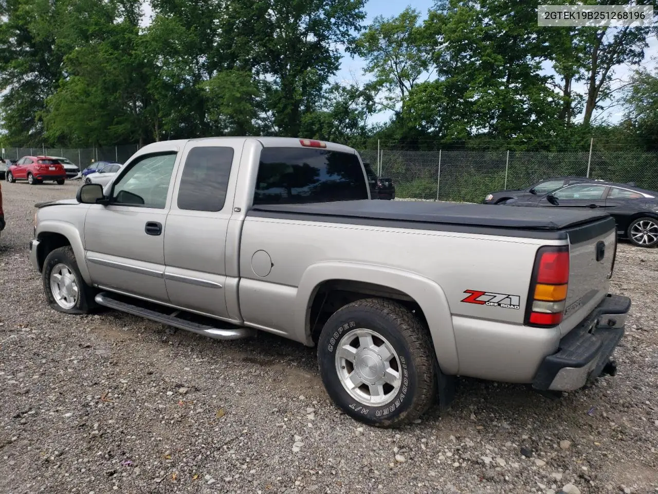 2005 GMC New Sierra K1500 VIN: 2GTEK19B251268196 Lot: 62707075