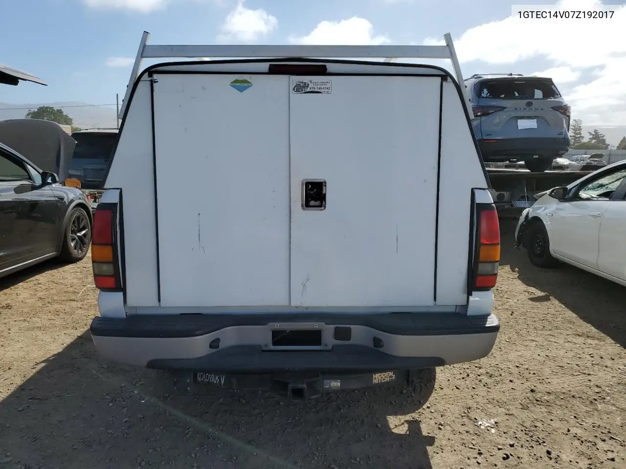 2007 GMC New Sierra C1500 Classic VIN: 1GTEC14V07Z192017 Lot: 56999455