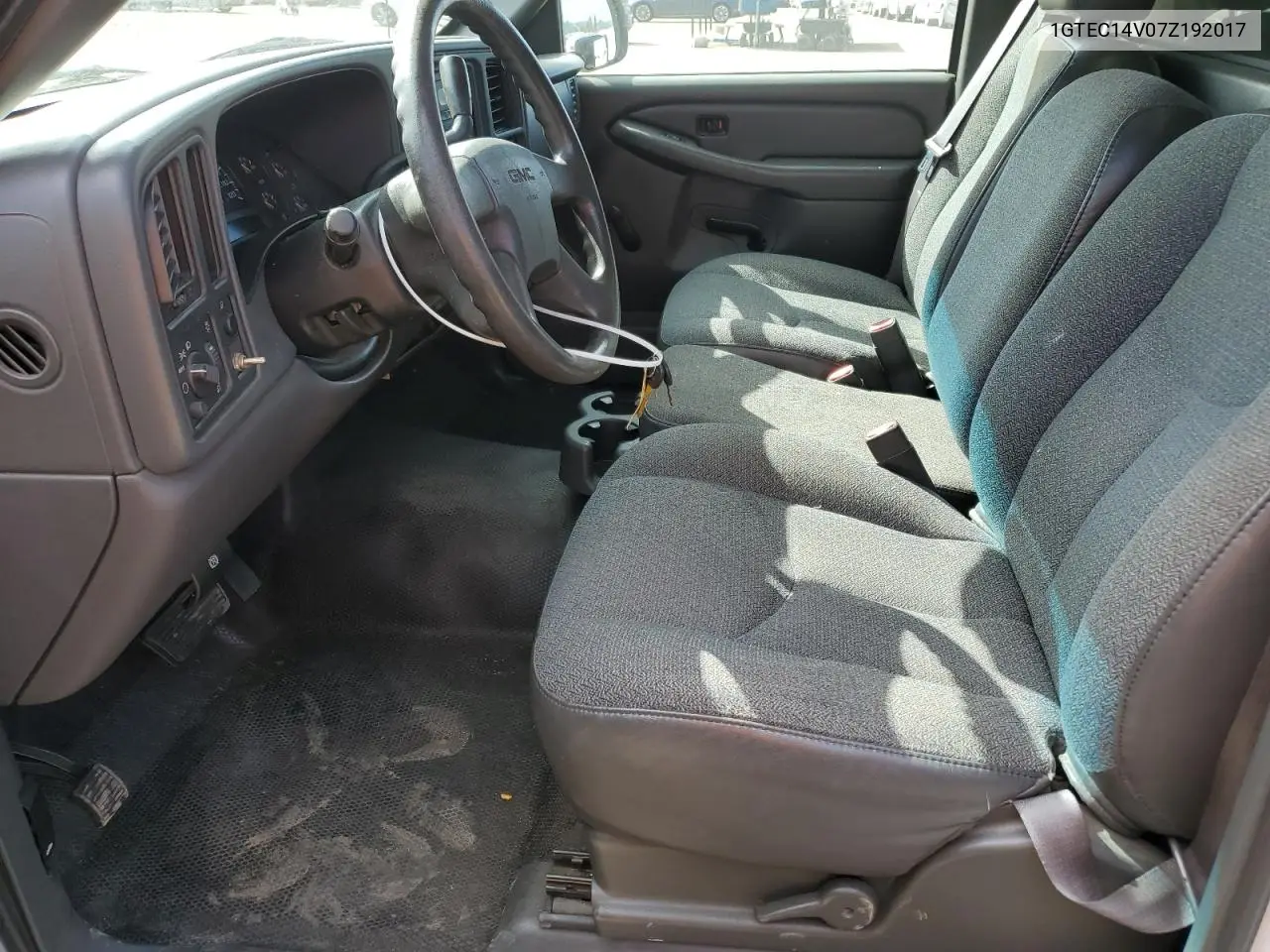 2007 GMC New Sierra C1500 Classic VIN: 1GTEC14V07Z192017 Lot: 56999455