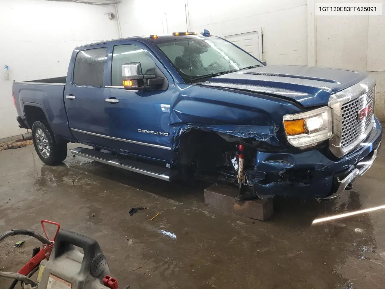 2015 GMC Sierra K2500 Denali VIN: 1GT120E83FF625091 Lot: 63055355