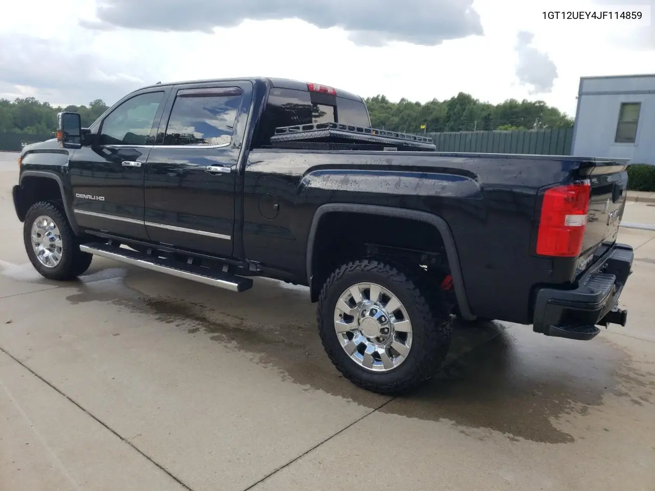 2018 GMC Sierra K2500 Denali VIN: 1GT12UEY4JF114859 Lot: 64654545