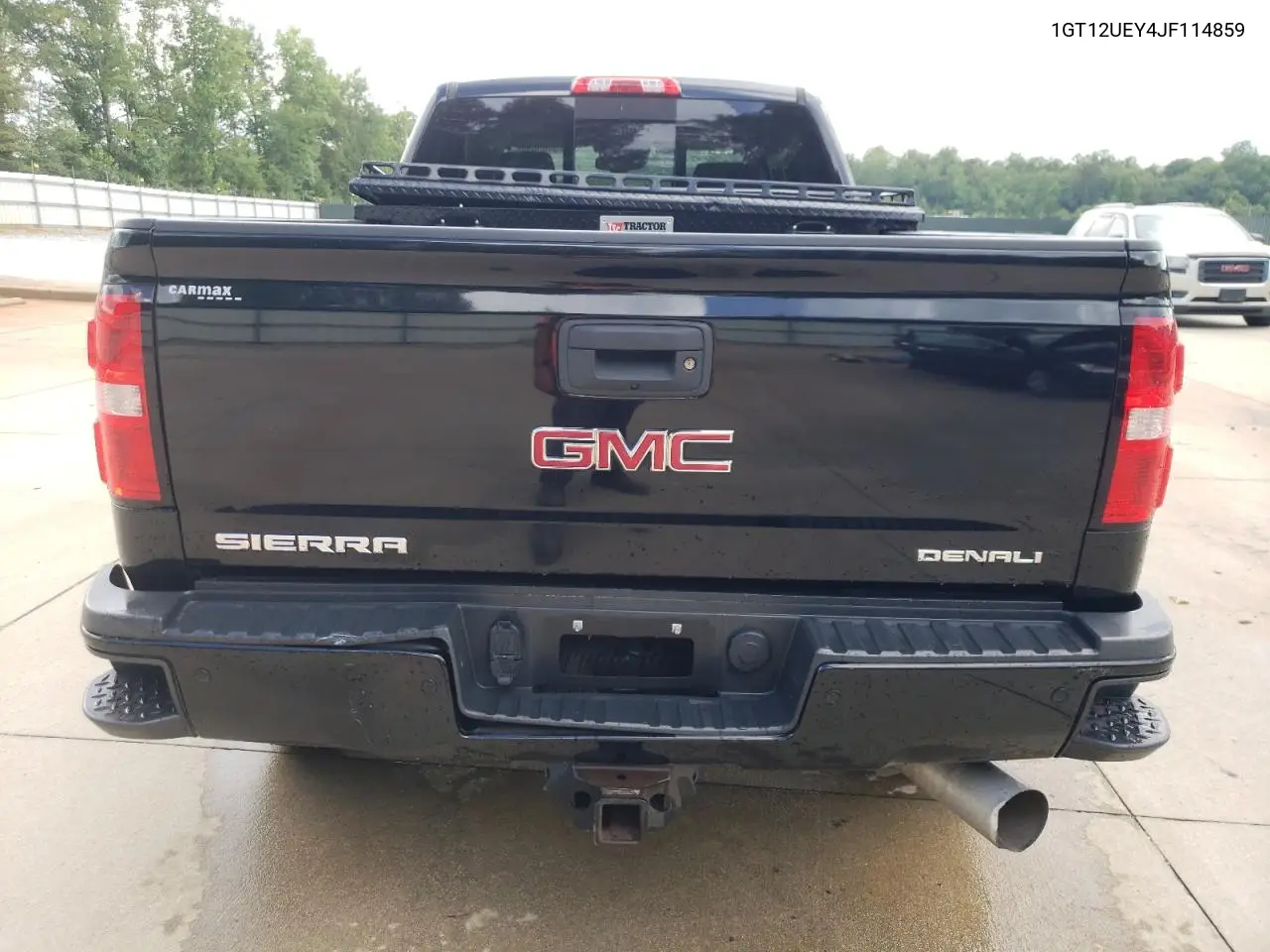 2018 GMC Sierra K2500 Denali VIN: 1GT12UEY4JF114859 Lot: 64654545