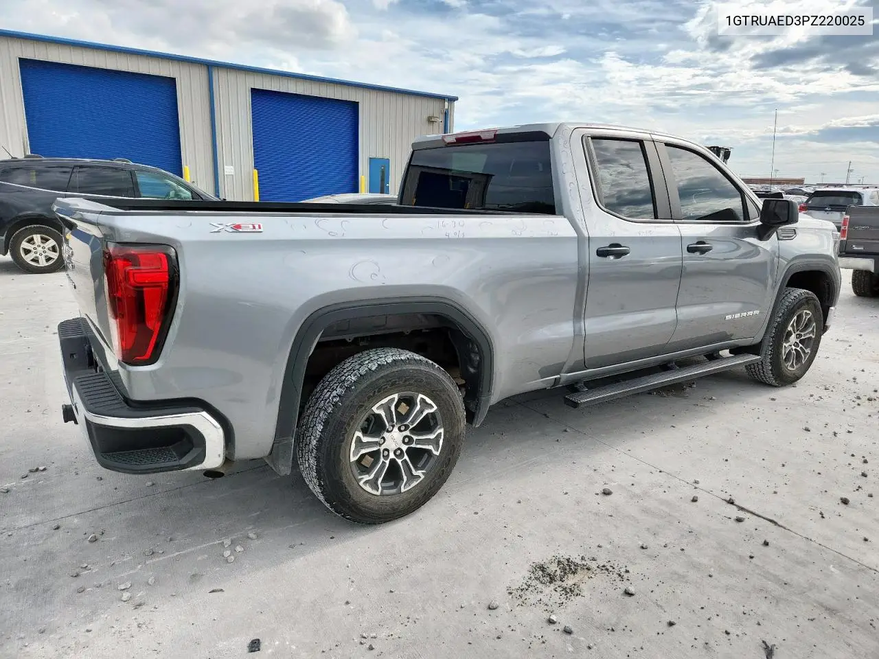 2023 GMC Sierra K1500 VIN: 1GTRUAED3PZ220025 Lot: 61550055