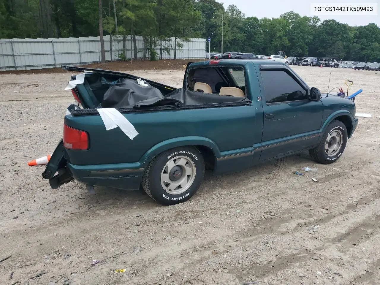 1996 GMC Sonoma VIN: 1GTCS1442TK509493 Lot: 57293575