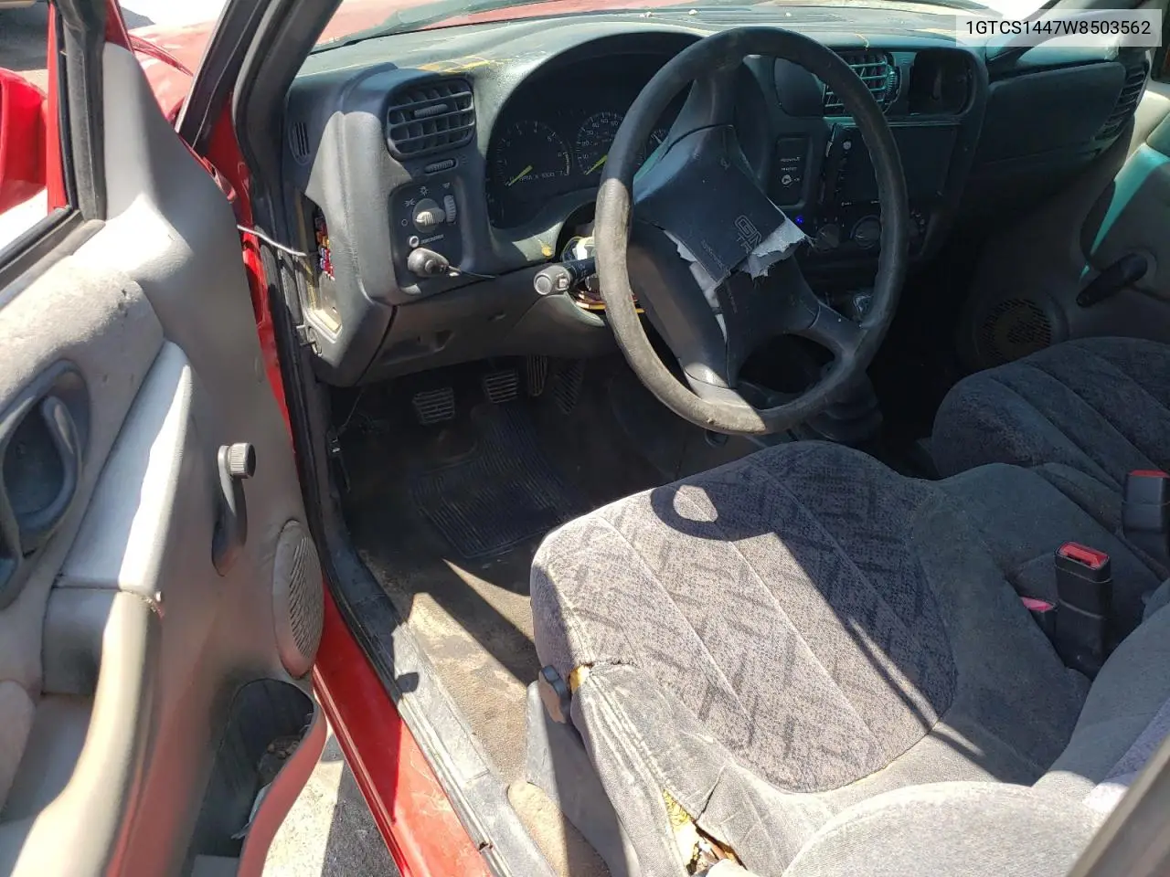 1998 GMC Sonoma VIN: 1GTCS1447W8503562 Lot: 62737995