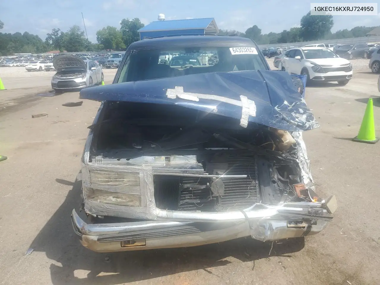 1994 GMC Suburban C1500 VIN: 1GKEC16KXRJ724950 Lot: 64303265