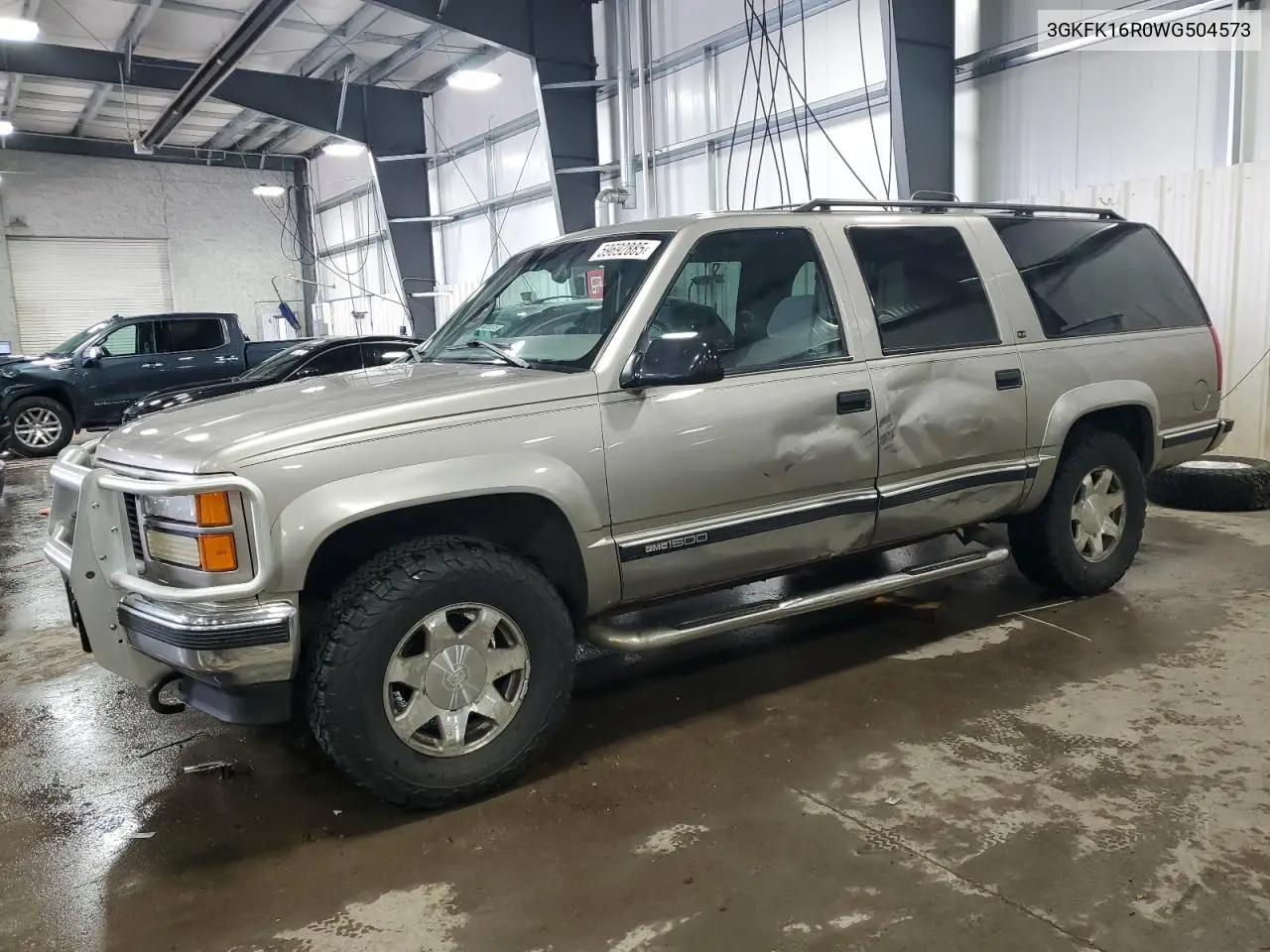 1998 GMC Suburban K1500 VIN: 3GKFK16R0WG504573 Lot: 59692885