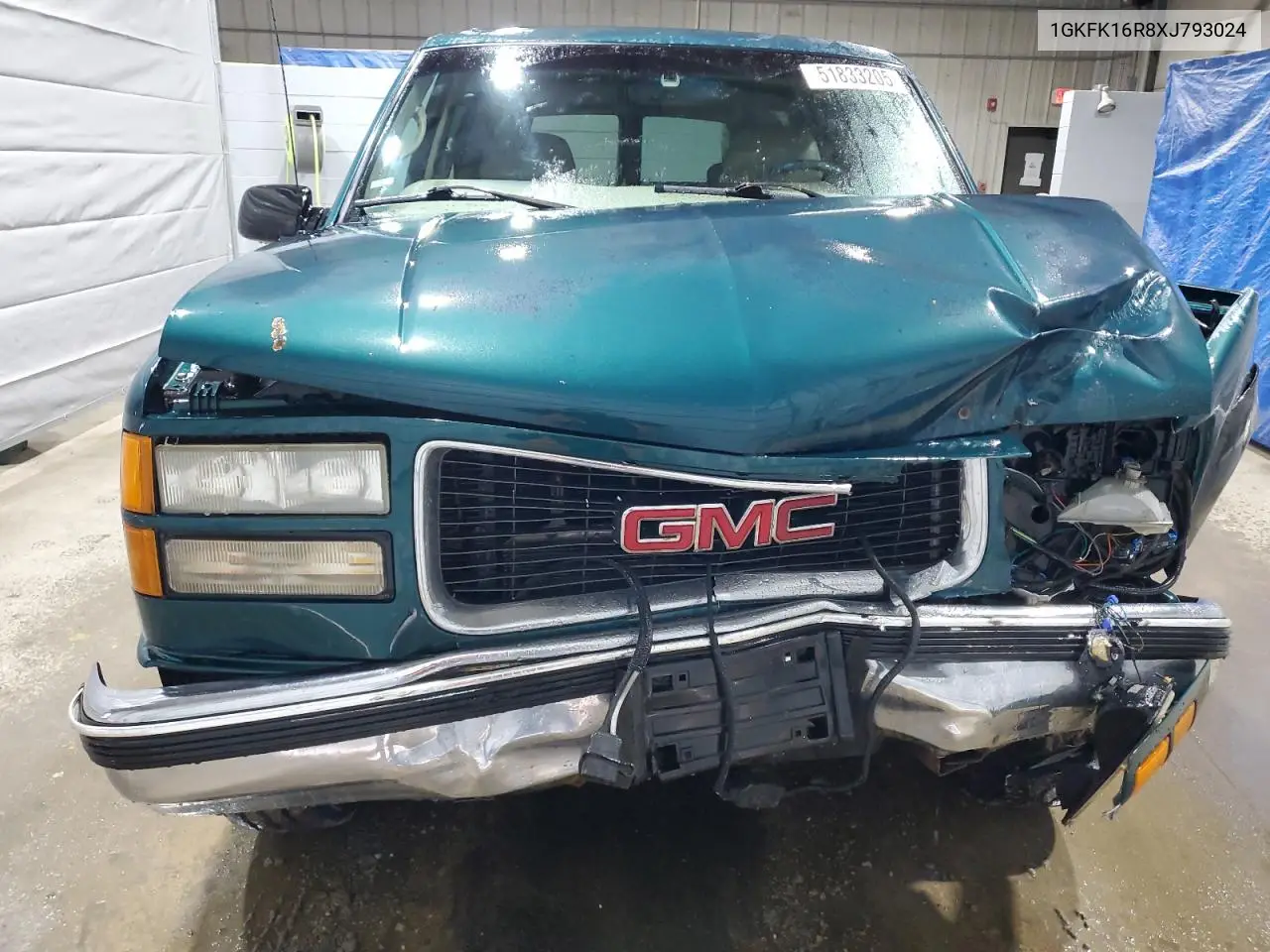 1999 GMC Suburban K1500 VIN: 1GKFK16R8XJ793024 Lot: 51833205