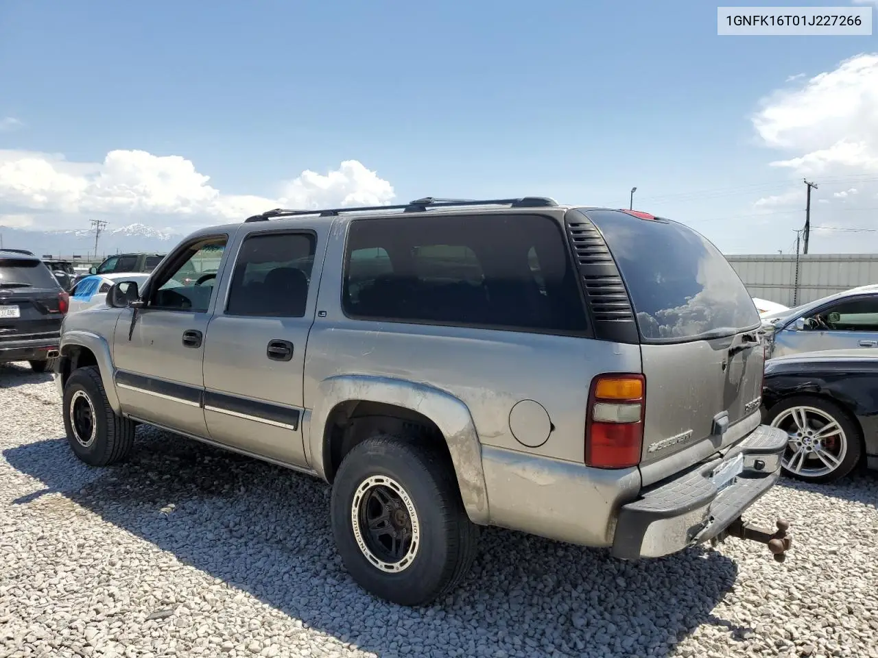 2001 Chevrolet Suburban K1500 VIN: 1GNFK16T01J227266 Lot: 58265675