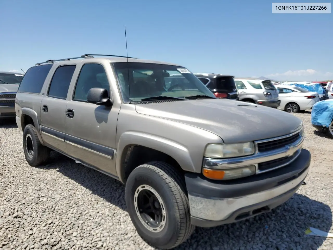 2001 Chevrolet Suburban K1500 VIN: 1GNFK16T01J227266 Lot: 58265675