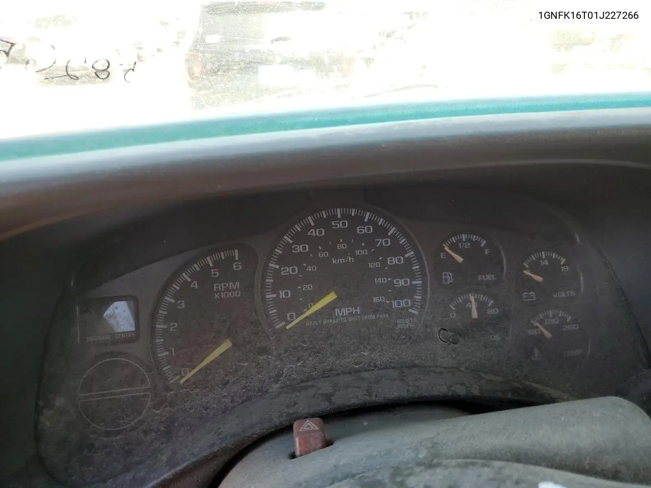 2001 Chevrolet Suburban K1500 VIN: 1GNFK16T01J227266 Lot: 58265675