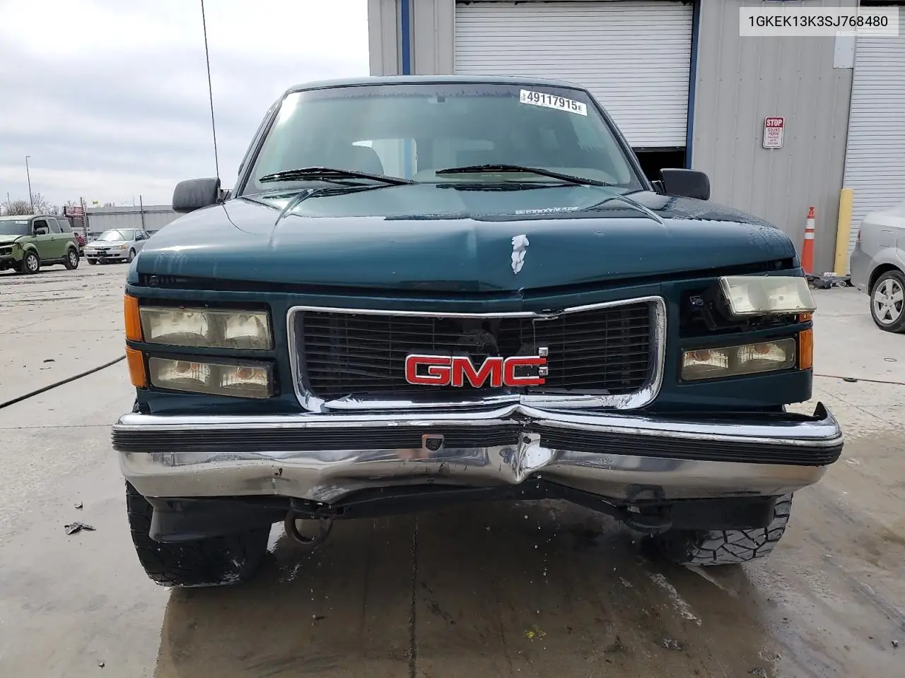 1995 GMC Yukon VIN: 1GKEK13K3SJ768480 Lot: 49117915