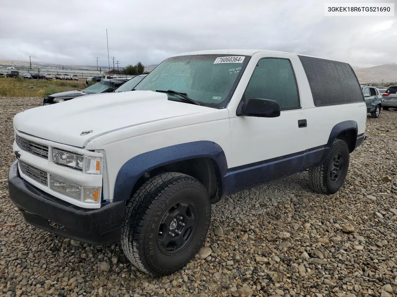 1996 GMC Yukon VIN: 3GKEK18R6TG521690 Lot: 76060364